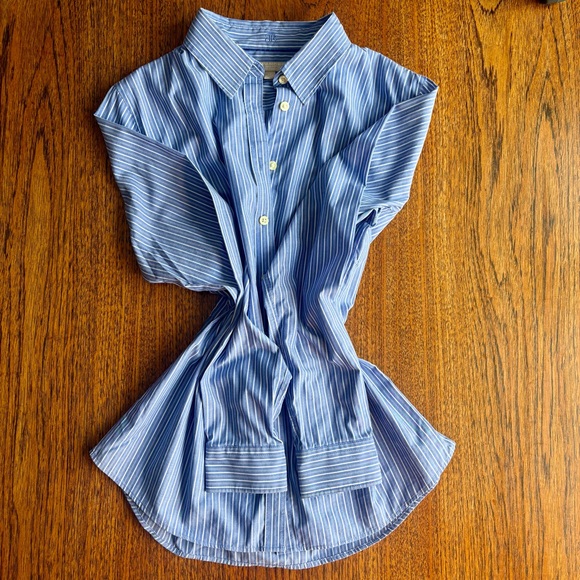 Women’s Banana Republic Blue/White Striped Non-Iron Fitted Shirt, Size 14 - Picture 4 of 6